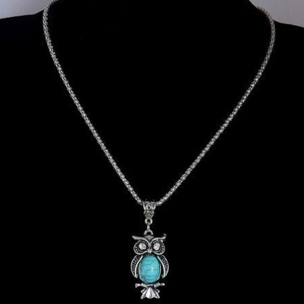 Synthetic Turquoise Owl Pendant Necklace